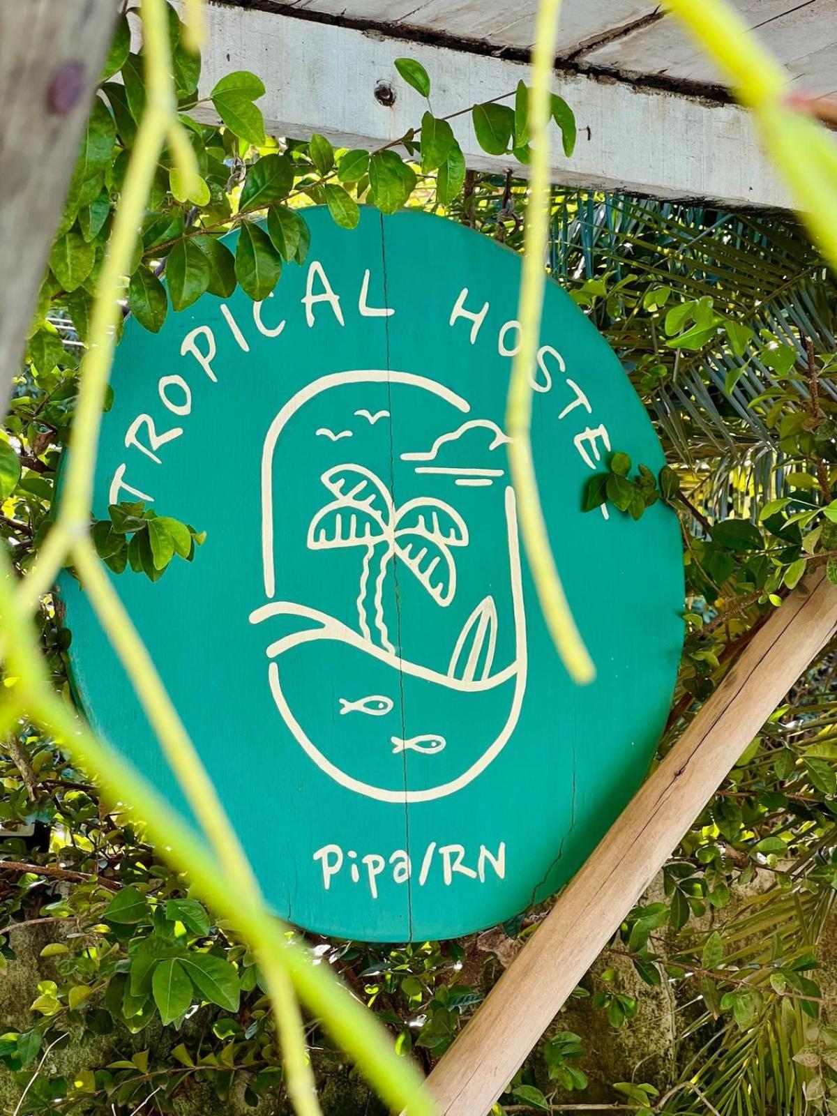 Tropical Albergue